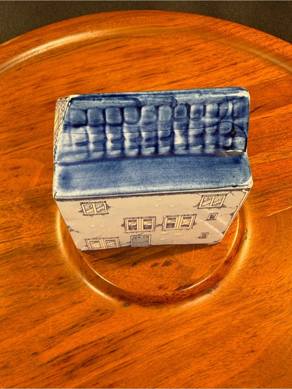 Blue and white Delft Ceramic House Decorative Figurine